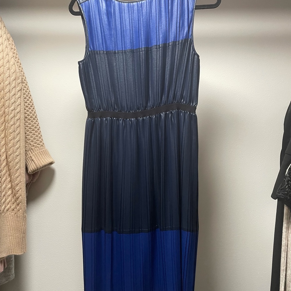 . Perfect Condition . Newer Used. - image 2